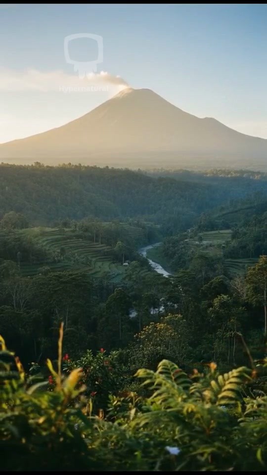 Discover Mount Ciremai: Hiker's Paradise Awaits!