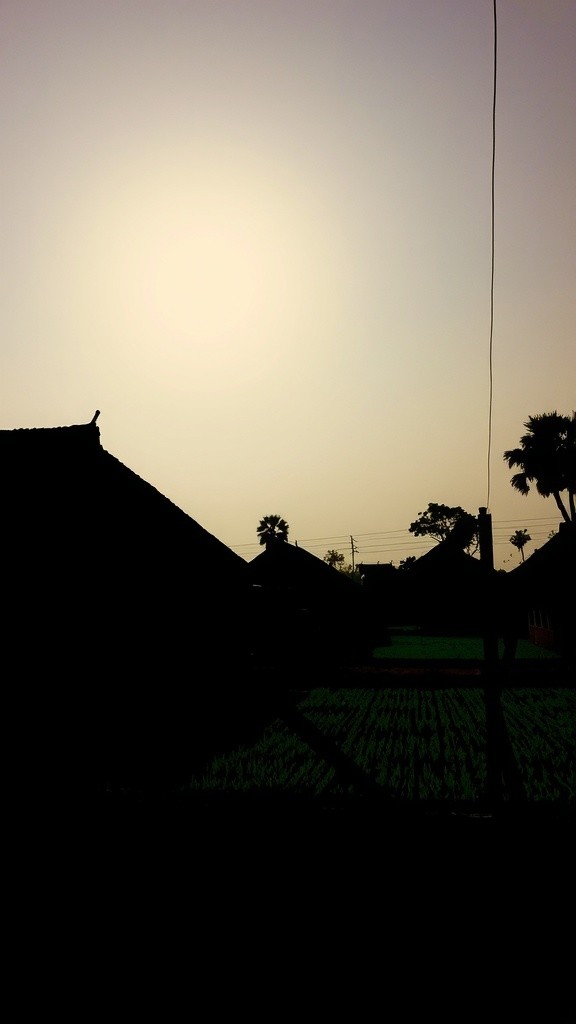 Badai di Kampung Marobo: Masjid Tua Menghadapi Ujian