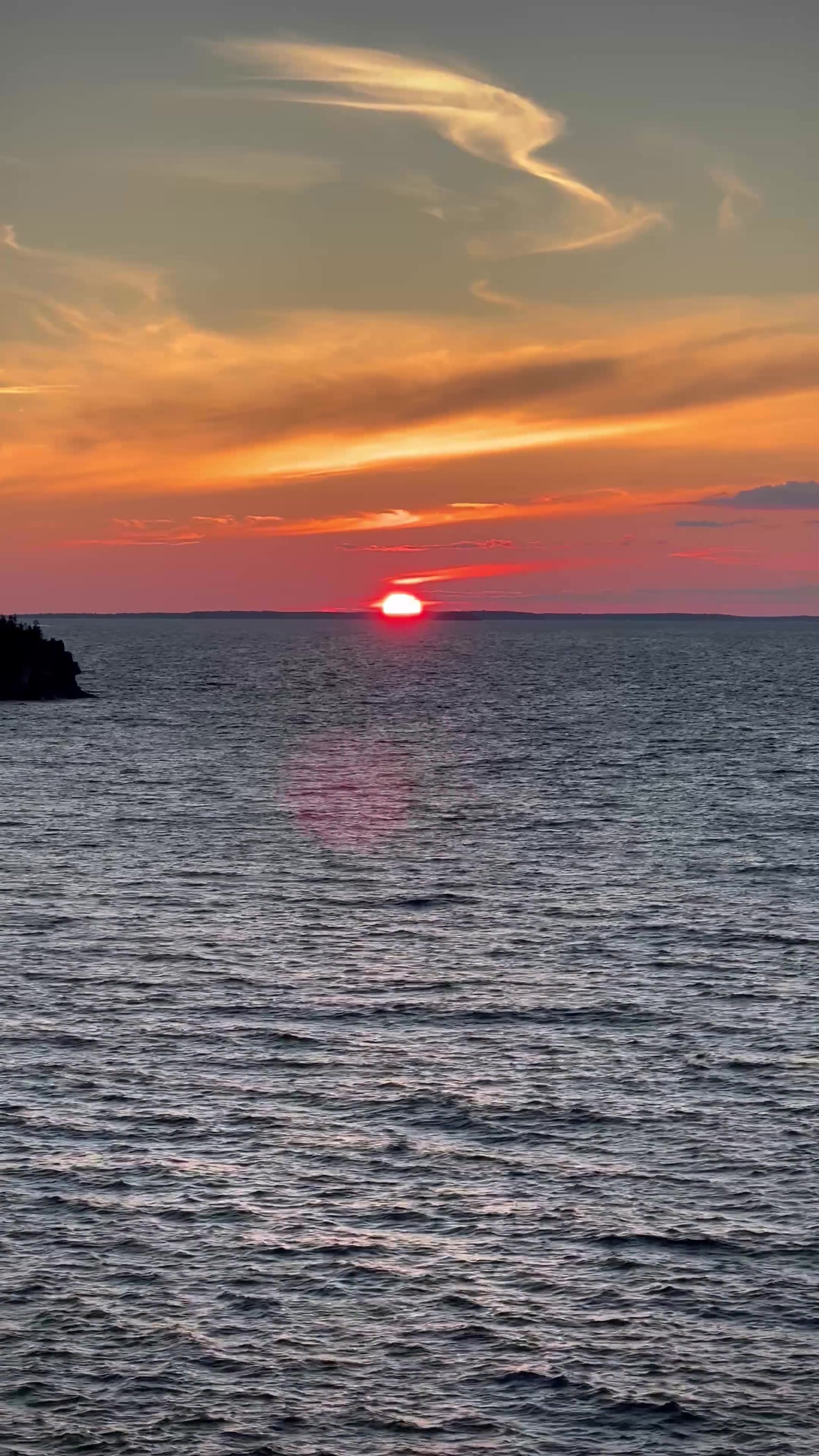 Explore Thunder Bay's Underwater Shipwreck Fishing!