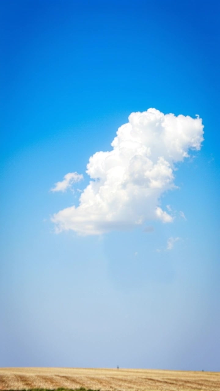 Mengapa Langit Berwarna Biru?