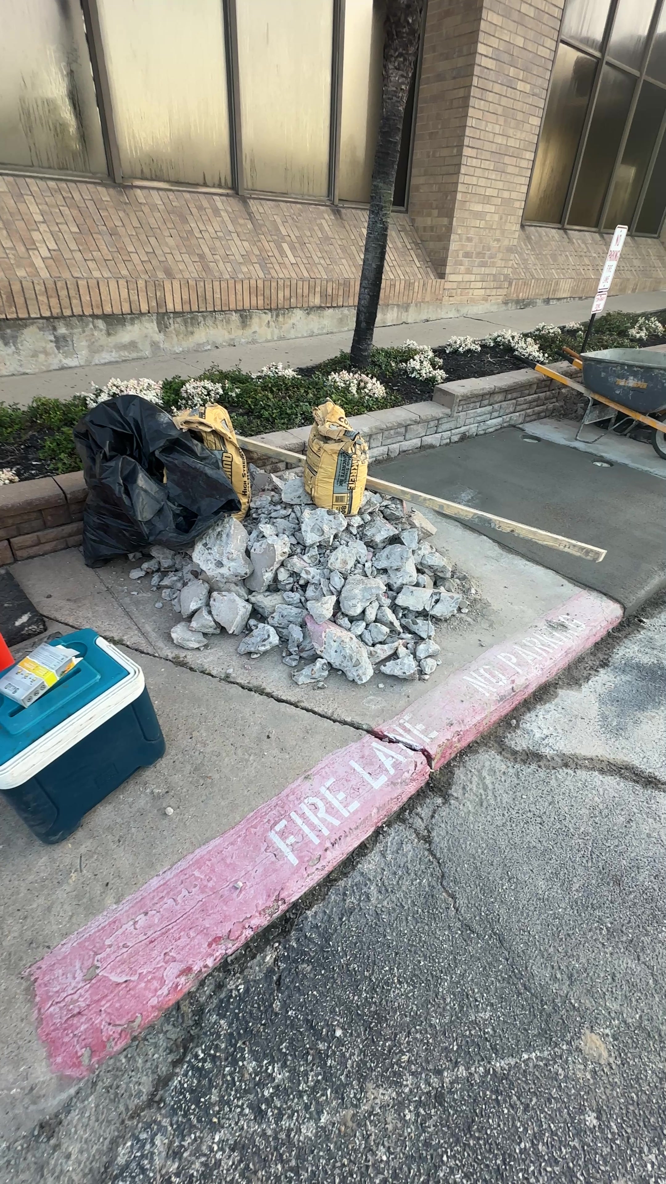 Superior Livin’: Your Smart Debris Removal Solution