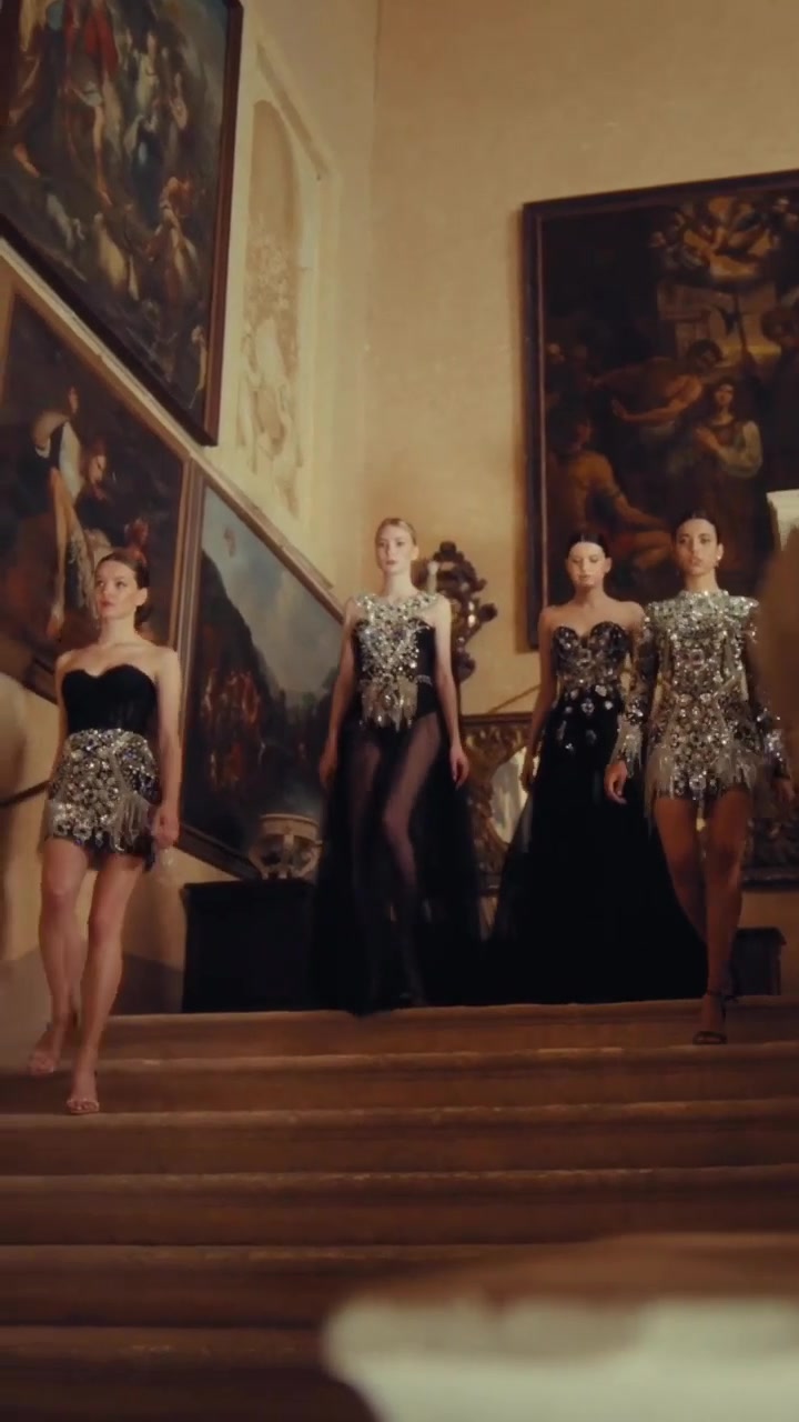 Premium Women’s Wholesale Fashion in the UAE