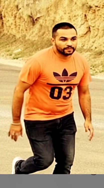 Aag Mein Fase Logon Ki Madad Karne Wala Character