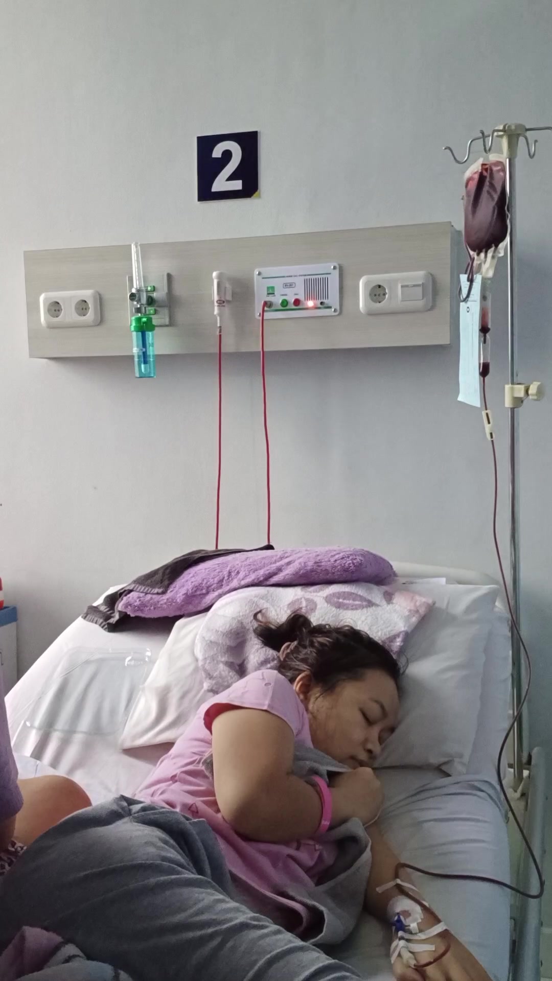 Doa Kristen untuk Chyntia Mamuaja