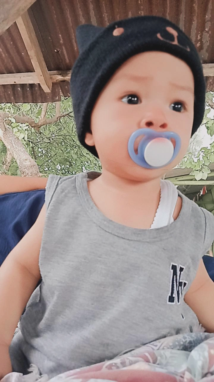 Cahaya Kehidupan: Anugerah Seorang Bayi