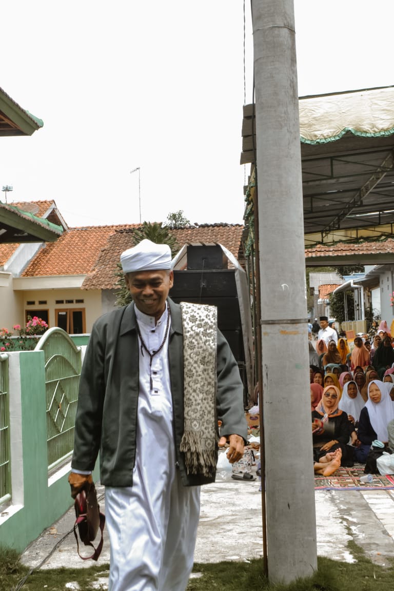 PPJ Izzul Islami: Pendiri dan Latar Belakang Gus Izz