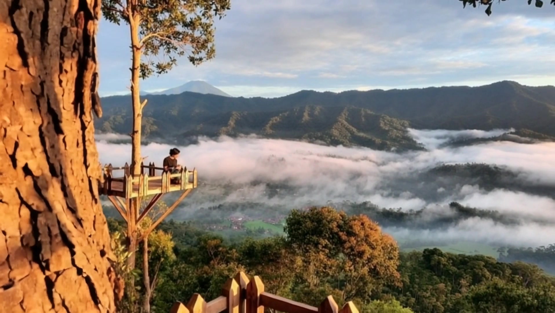 Heavenly Peace in Slow Clouds