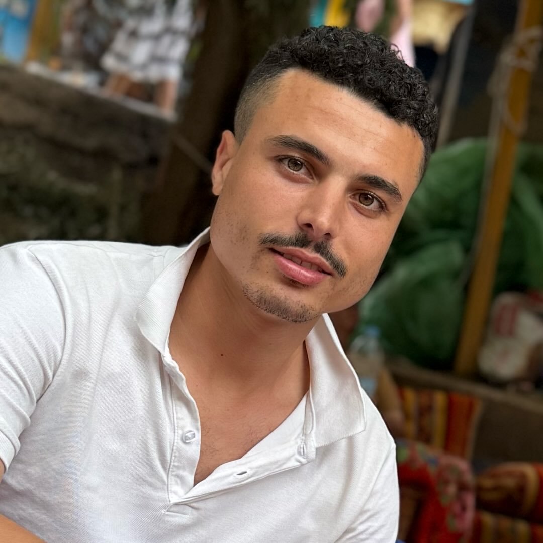 من حلم الهجرة إلى النجاح