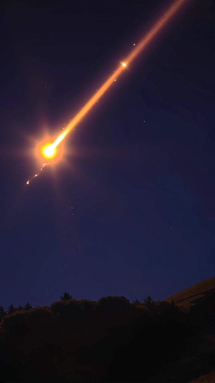 Memahami Proses Meteoroid Menjadi Meteor dan Meteorite