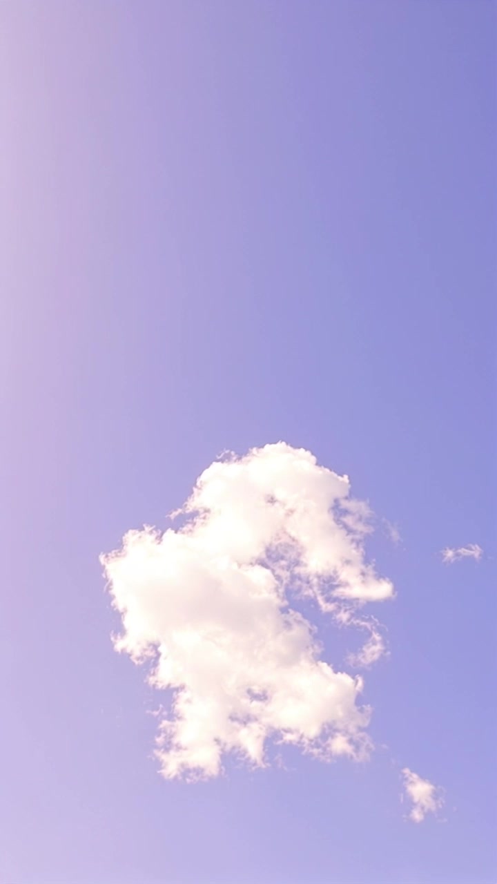 Mengapa Langit Berwarna Biru?