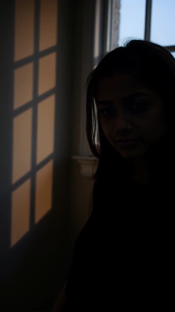 چڑیل کی دہشت: آئینے کا راز