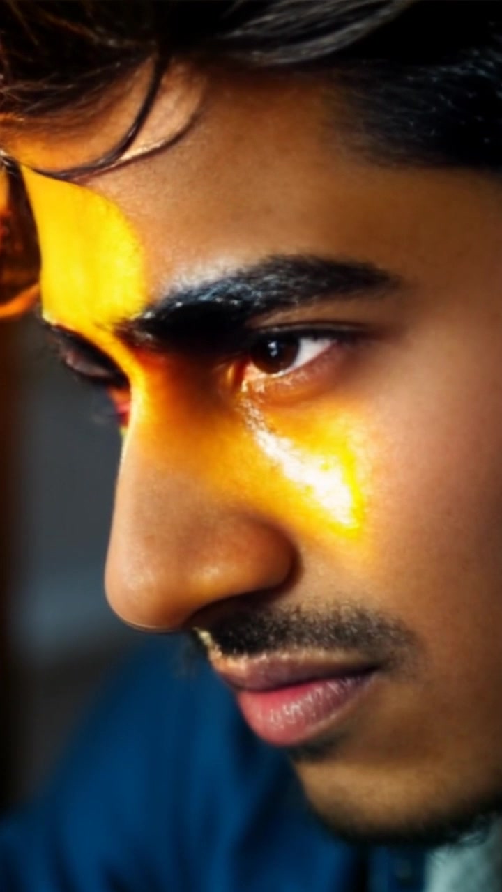 ভালোবাসার নীরবতা: হৃদয়ের সংযোগ