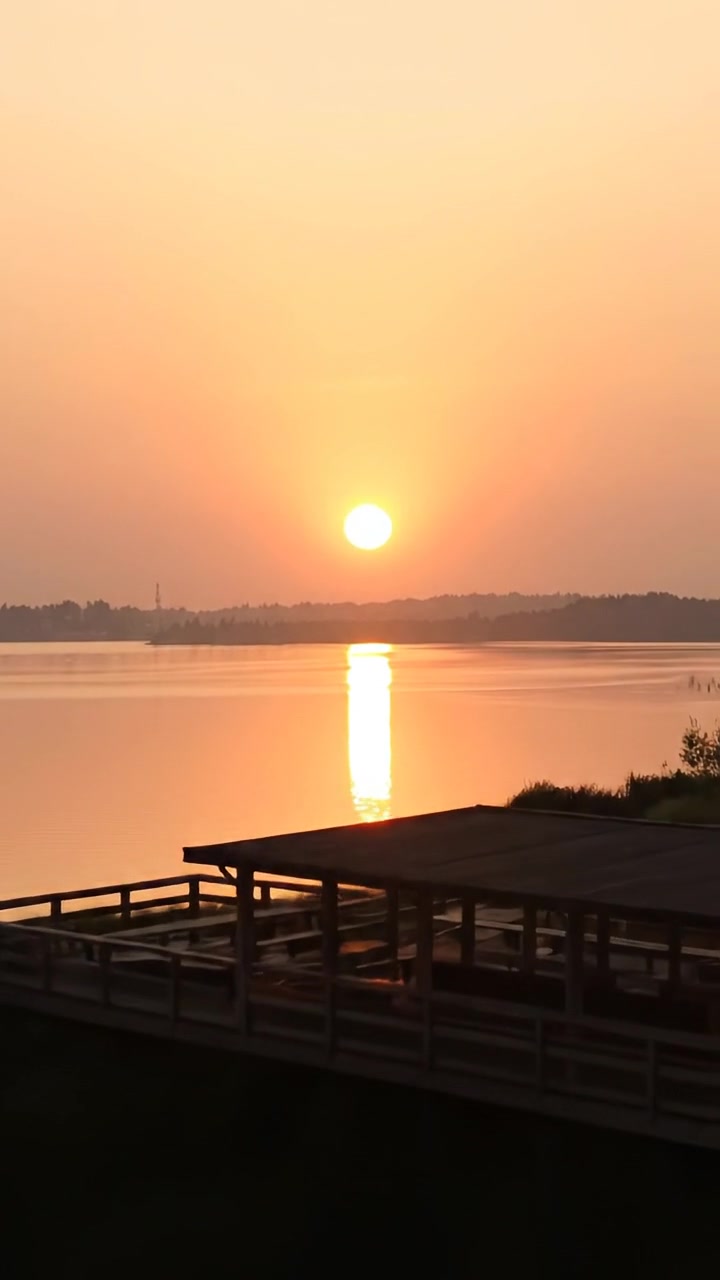 Embrace the Dawn of Gratitude