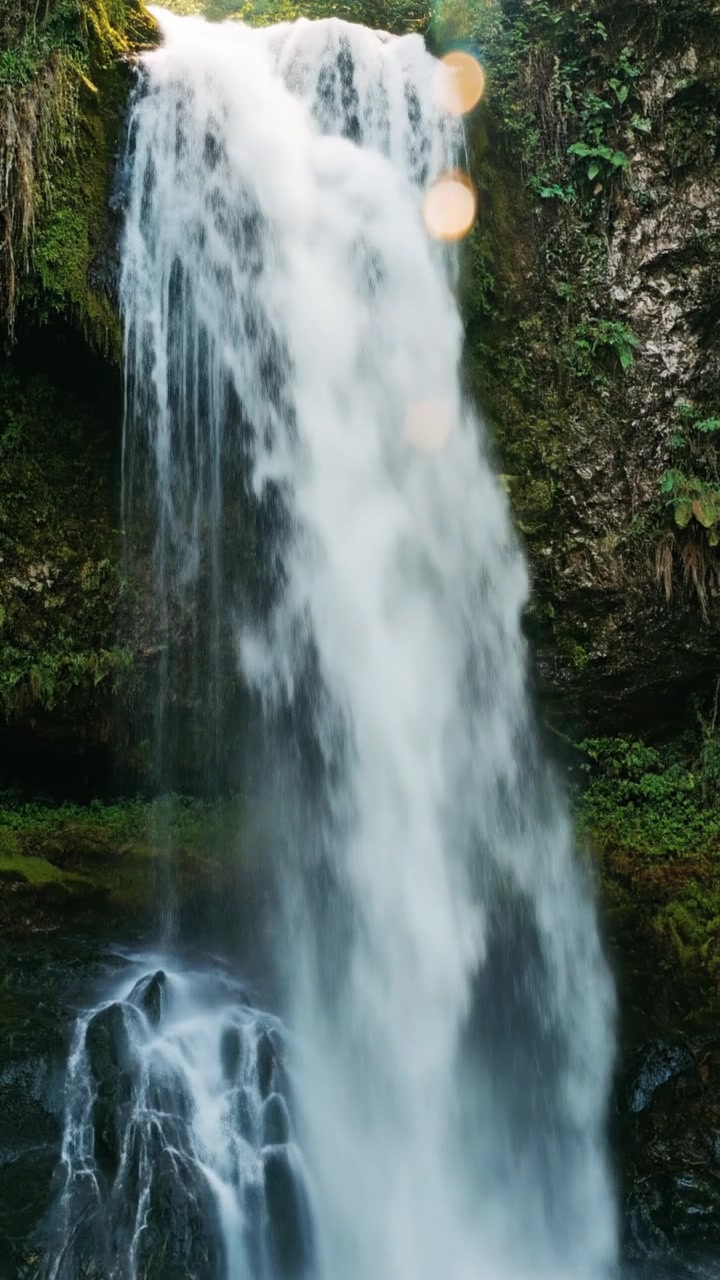 Keajaiban Air Terjun di Desa
