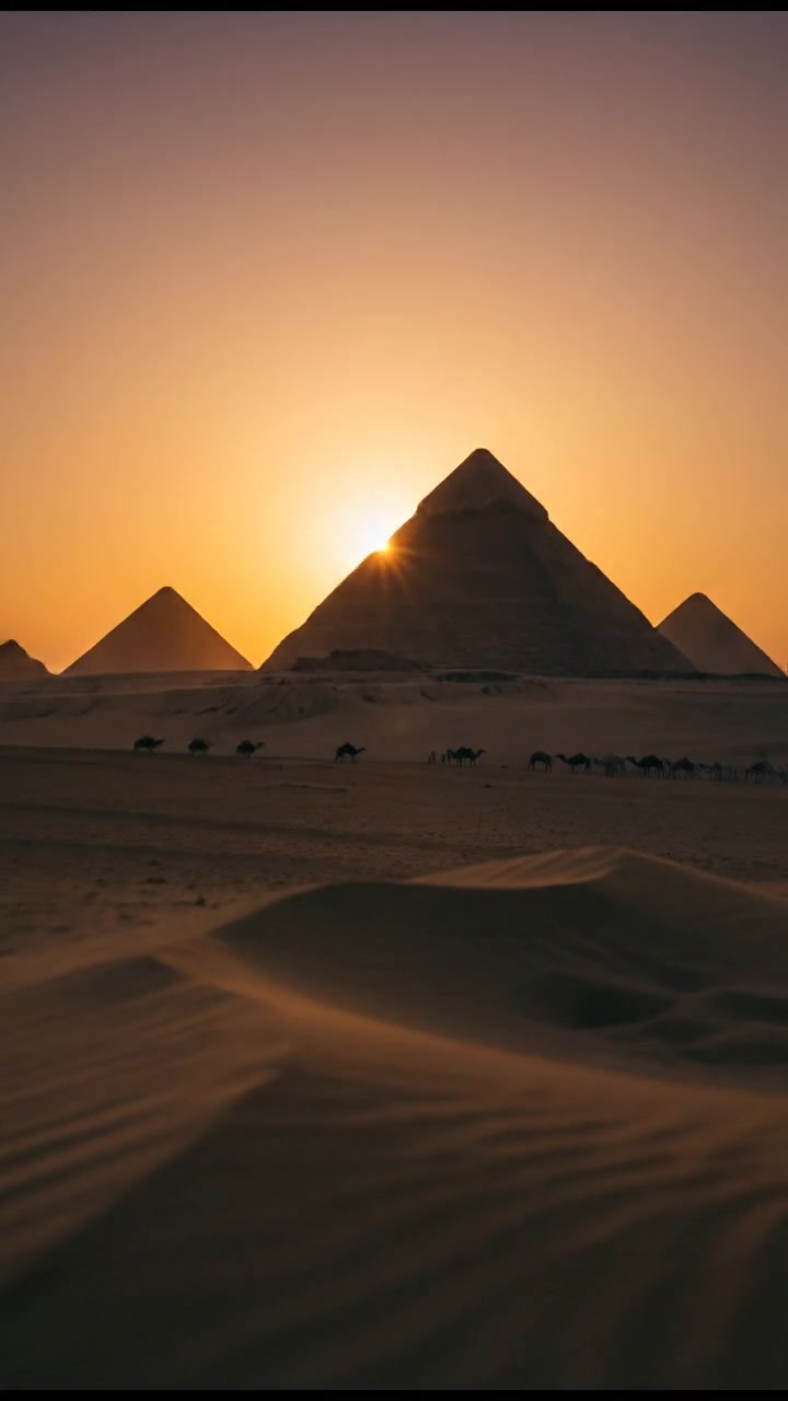 Majestic Wonders: The Pyramids of Giza