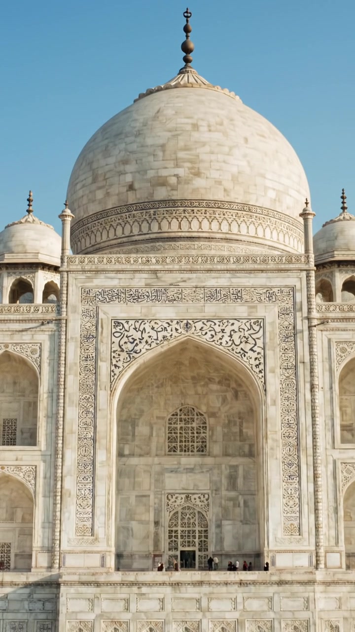 Unlock Hidden Secrets of the Taj Mahal!