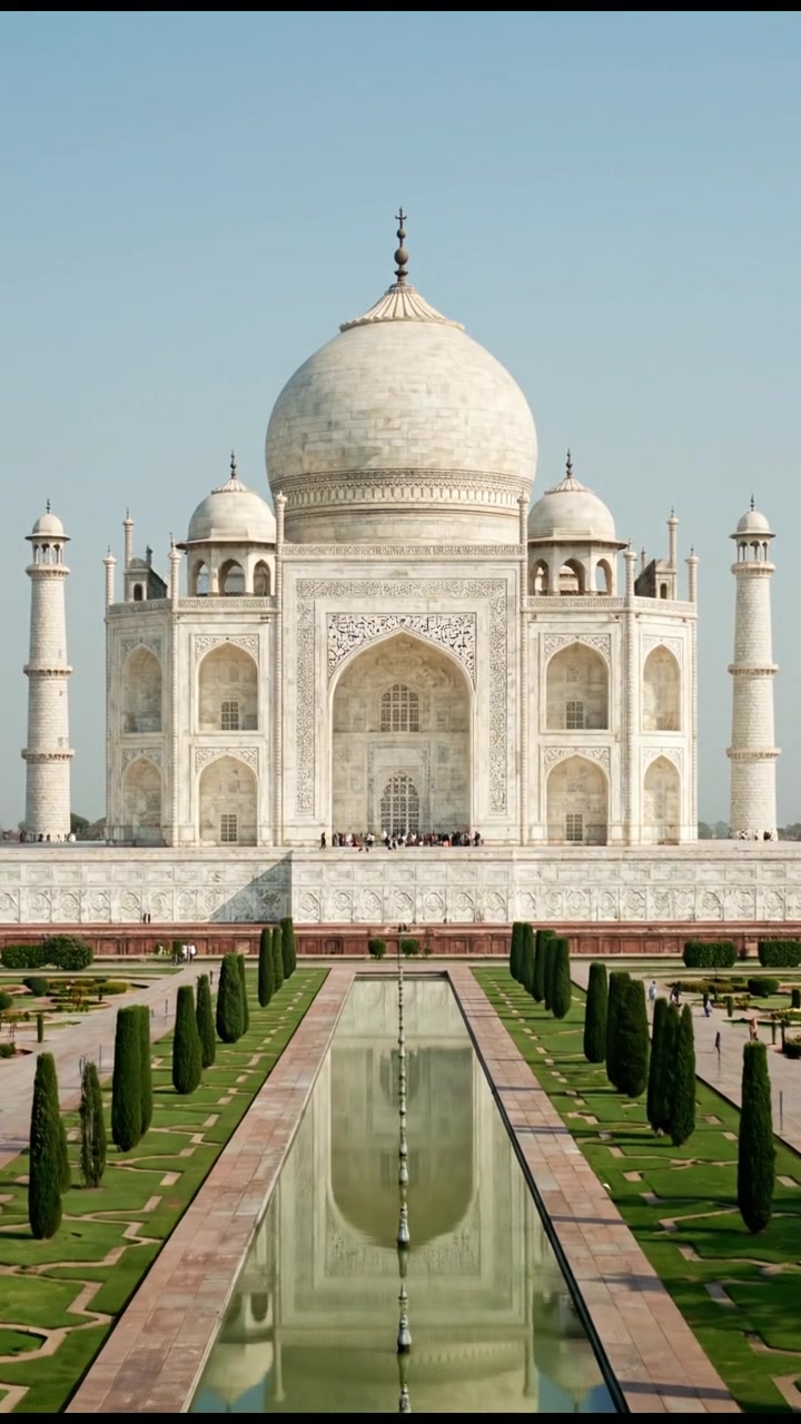 5 Surprising Facts About the Taj Mahal!