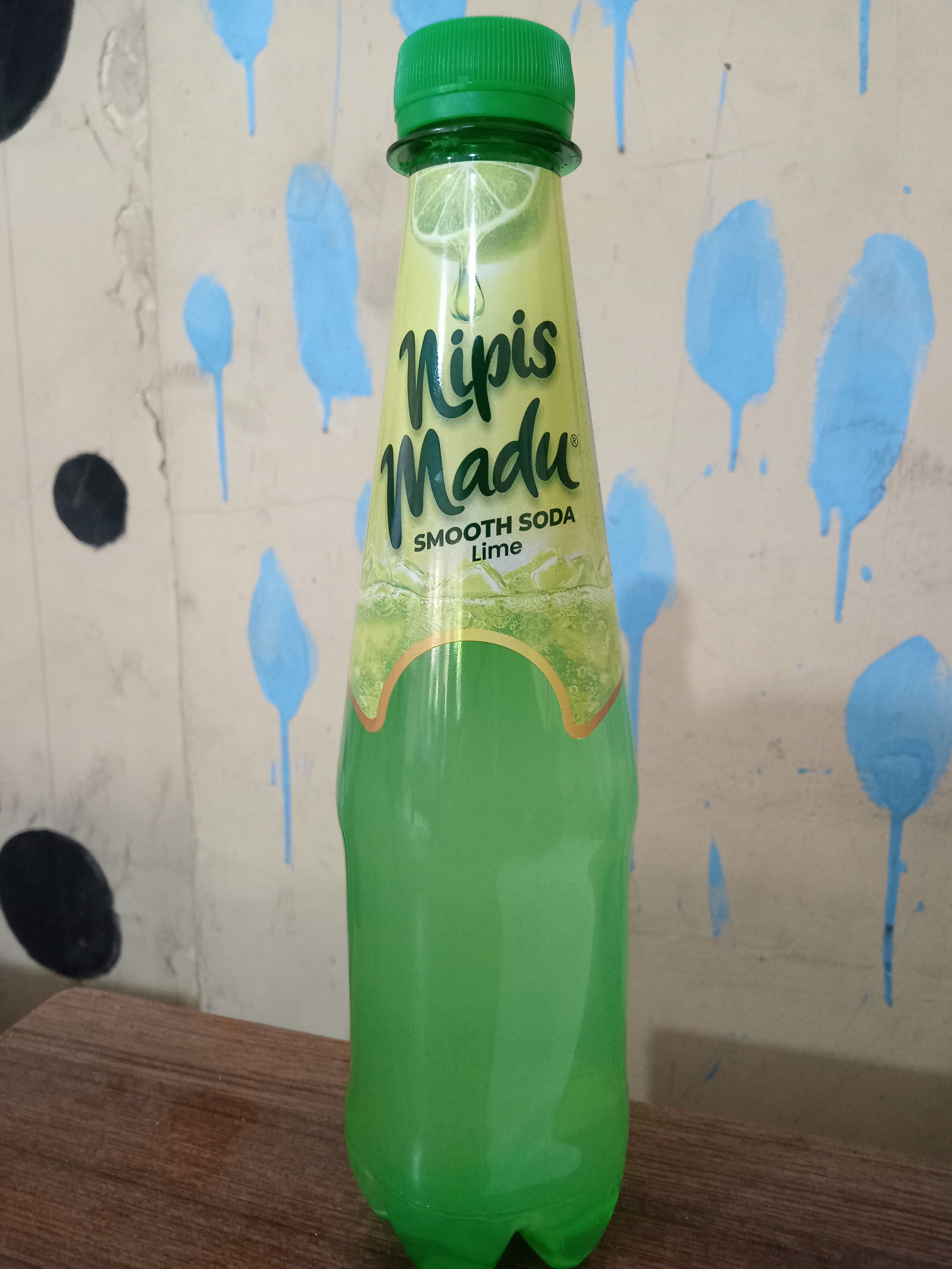Segarkan Harimu dengan Nipis Madu!